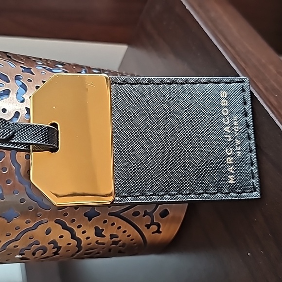 Marc Jacobs Leather Luggage Hang Tag Bag Charm - Picture 2 of 7